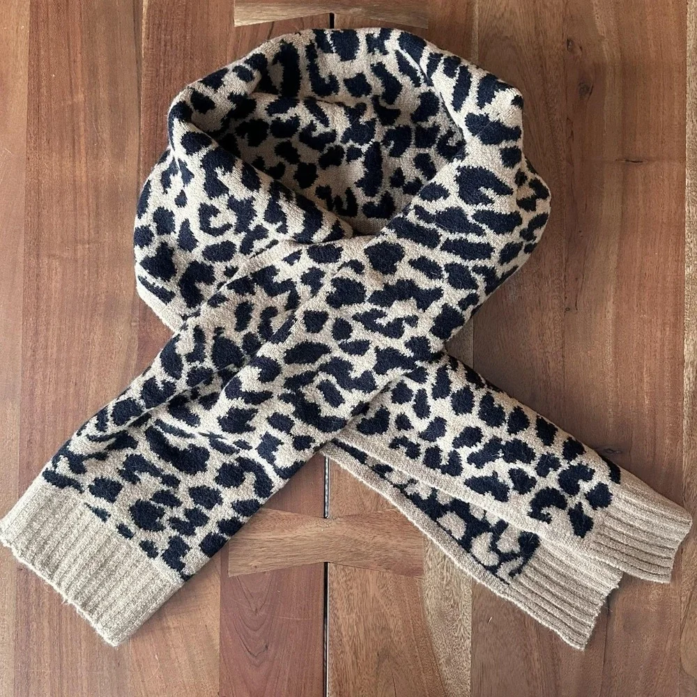 J Crew Scarf Womens Tan Black Leopard Print Alpaca Wool‎ Blend Knit Cozy Soft